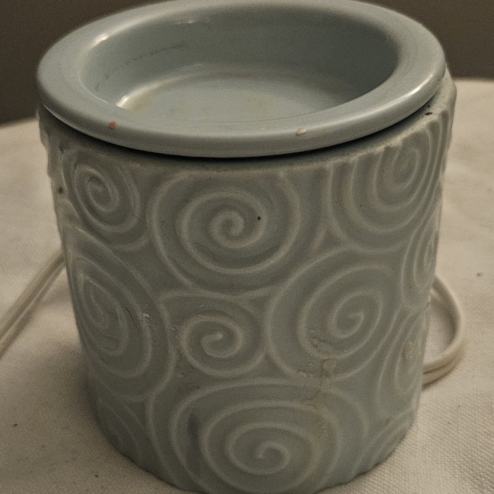 Swirl Pattern Ceramic Art Piece - Light Blue